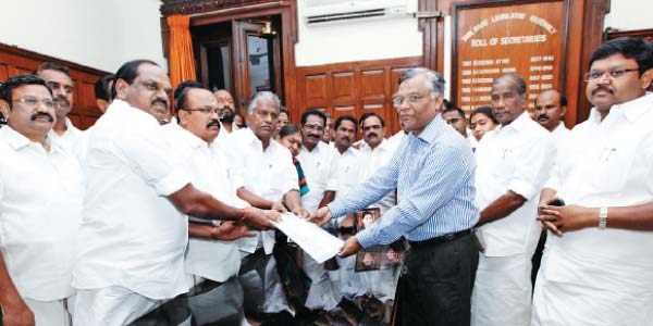 29th Deputy Speaker election, Pollachi Jayaraman filing nominations
