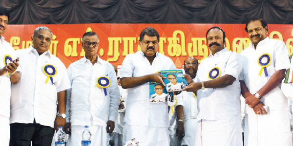 Chennai Corporation Mayor M. former. Radhakrishnan Pillai stamp issued: Union Minister GK Vasan assured