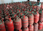 No cylinder subsidy: 9 to lift the Central Government Scheme